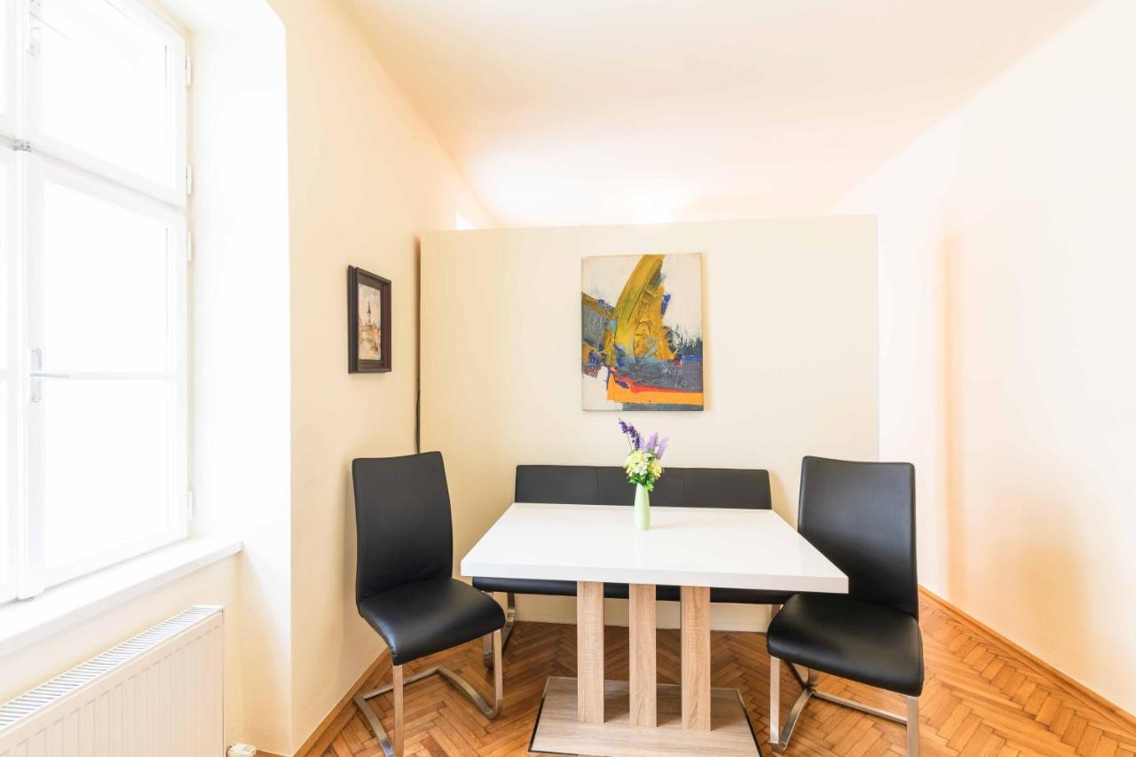 Ferienwohnung Klangturm Im Zentrum Sankt Poelten Luaran gambar